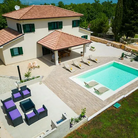 Villa Pearl